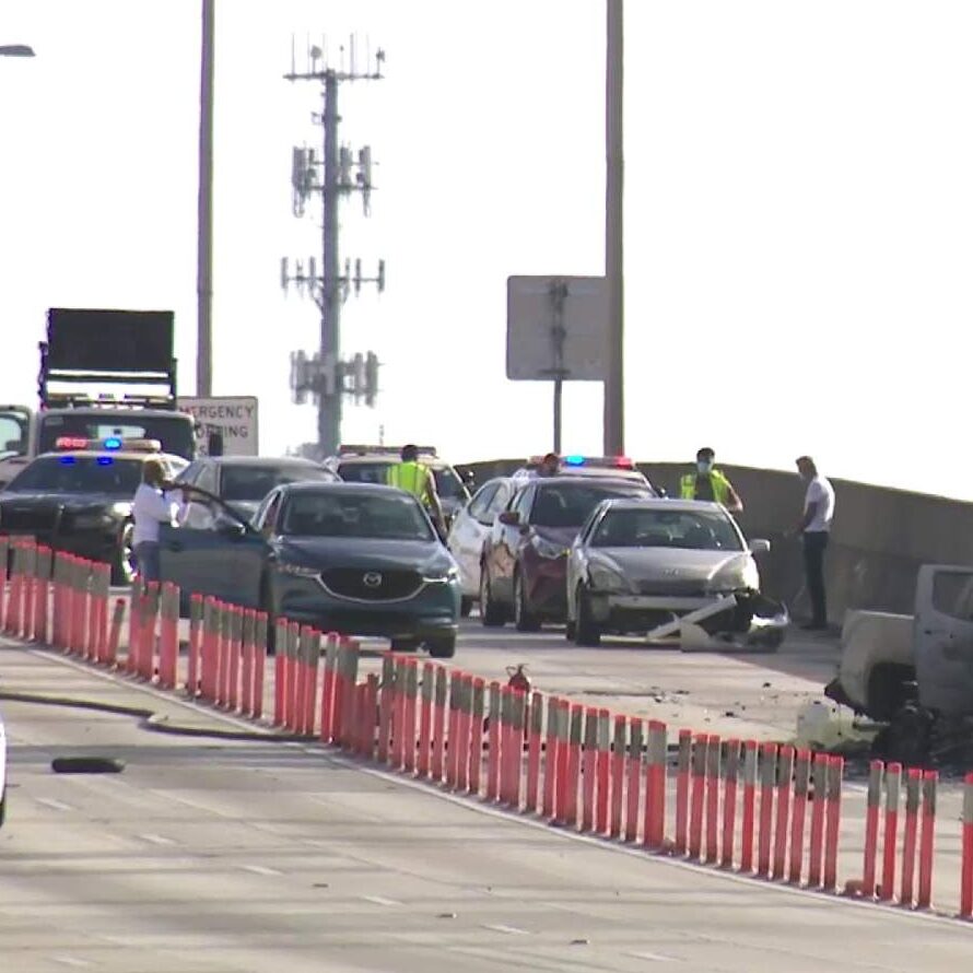 Car crash in the highway