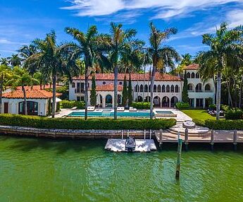 Cher's mansion