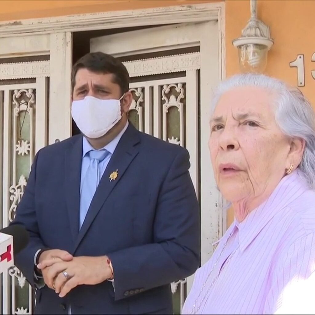 Woman fighting to keep longtime Miami home