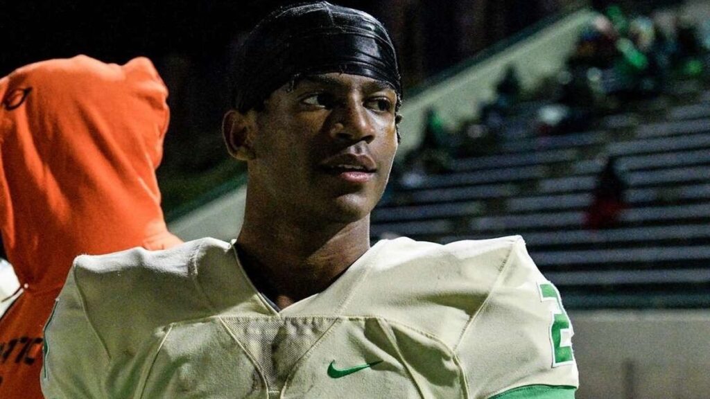 Hurricanes recruit Isaiah Bond breaks down Miami visit with QB Jacurri Brown