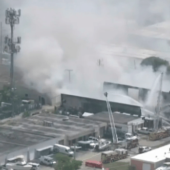 Firefighters Battle Large Blaze at Oakland Park Business
