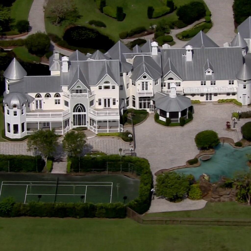 South Florida Bride, Groom Crashers At Own Fort Lauderdale Mansion Wedding