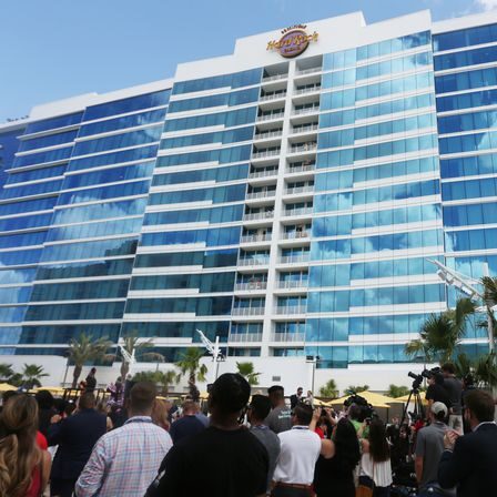 Sports betting may be heading to Florida in deal agreed to by DeSantis, Seminole Tribe