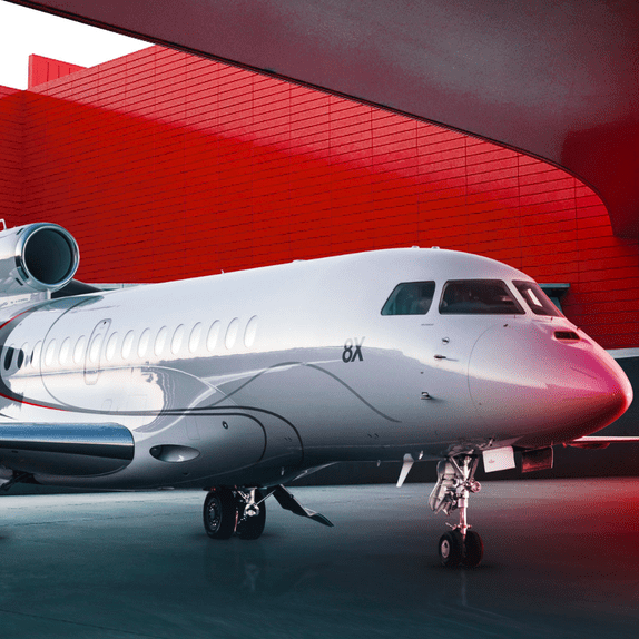 Luxury-jet buzz swirls as Dassault preps new Falcon