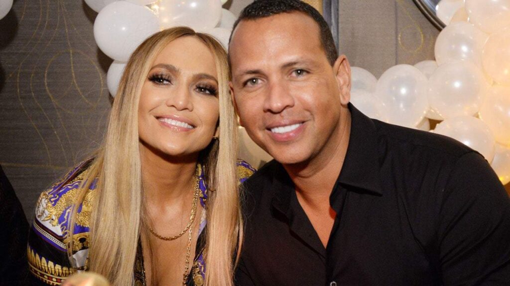 Beers, cigars, friends and lots of laughs, so Alex Rodriguez enjoys being single!